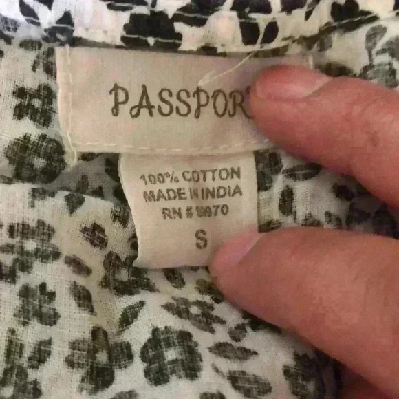 Passport white black flower light cotton fabric ruffle sleeves button blouse S - Picture 6 of 6